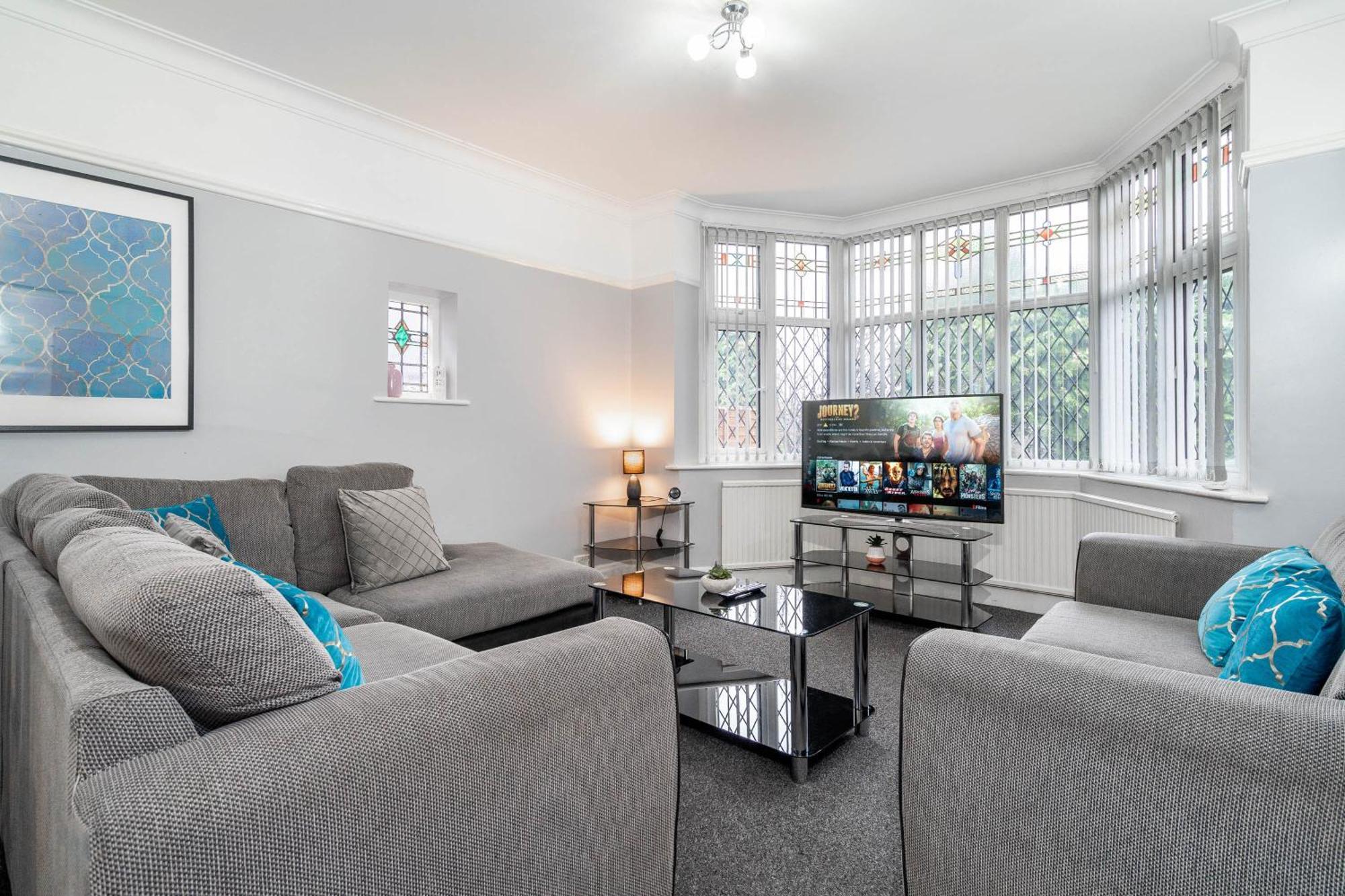 5 Bedroom House - 11 Guests - Garden - Wifi - Smart Tv - Top Rated - Large Driveway 4 Multiple Vehicles - Perfect For Contractors Birmingham Exterior foto